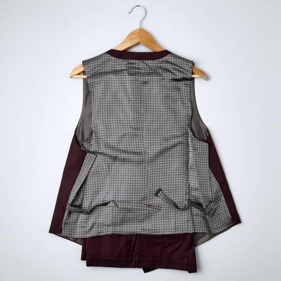 Ben Sherman 3 Piece Suit - Worn Once! - 42L - 36 waist - Picture 6 of 16